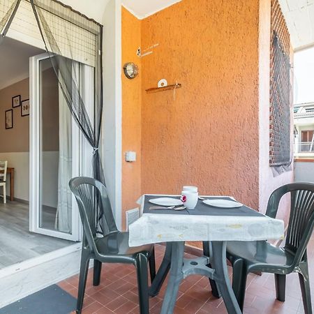 Domus Lucis Apartment Terrace & Private Parking Marinella di Sarzana Exterior photo