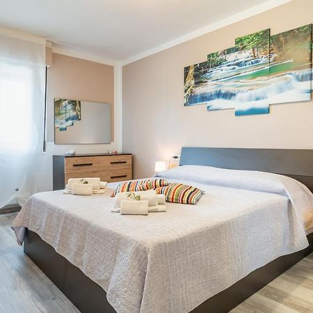 Domus Lucis Apartment Terrace & Private Parking Marinella di Sarzana Exterior photo
